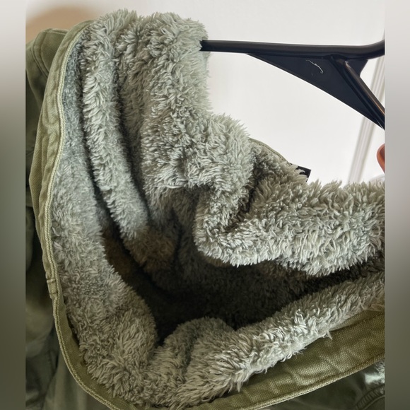 Patagonia Jacket - Picture 3 of 14